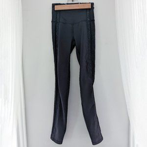 sz 2 black /beige lululemon Align leggings 25" inseam lace sides